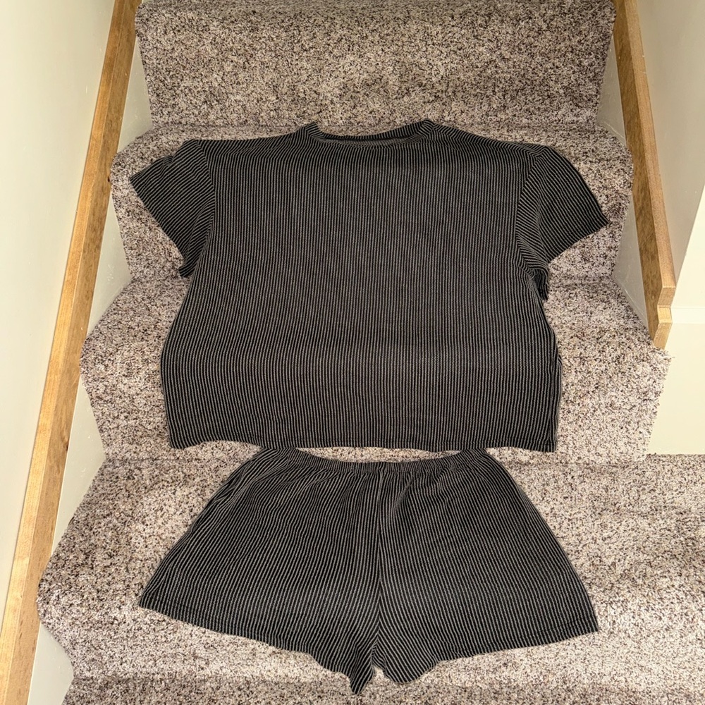 Women’s Textured “TikTok” Shorts Set